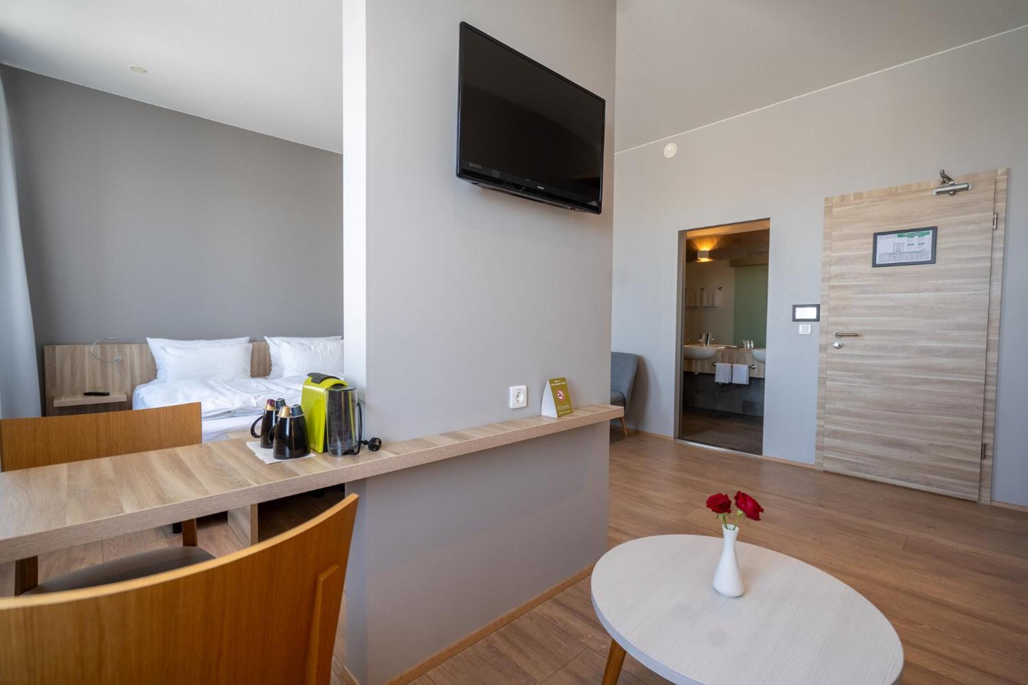 Hotel Laugarbakki Hunathing Vestra Экстерьер фото